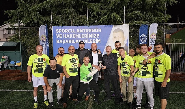 12. Gölcük Belediyesi Üniversitelerarası Futbol Turnuvasında;  Gelir Müdürlüğü'nü penaltılarda yenen Gençlik ve Spor Hizmetleri Müdürlüğü SPOR'un şampiyonu oldu