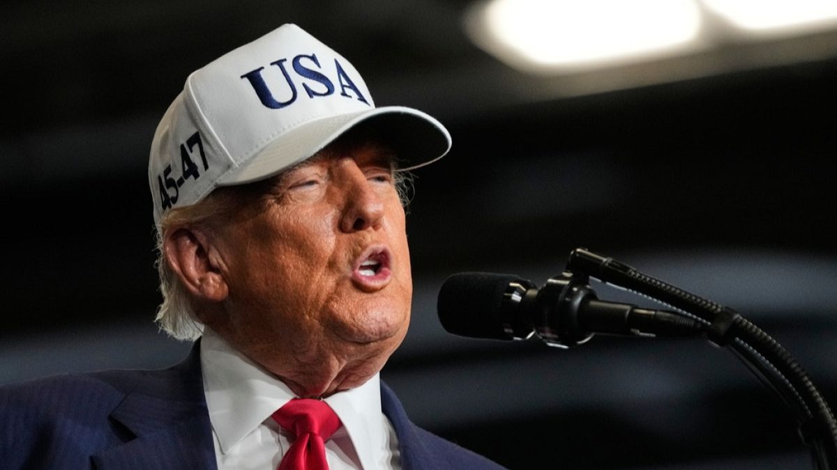 Trump, üçüncü kez ABD başkanlığına aday olabileceğinin sinyalini verdi