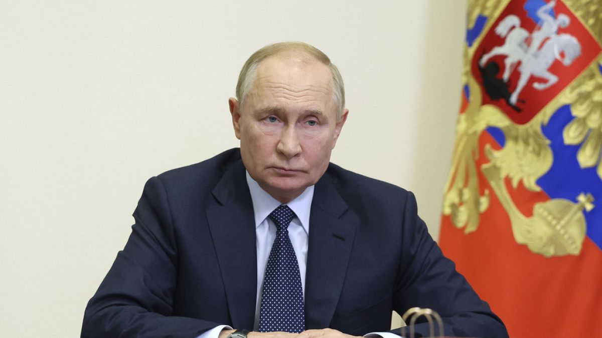 Putin: Rusya bazı stratejik hammaddelerin ihracatına kısıtlamalar getirebilir