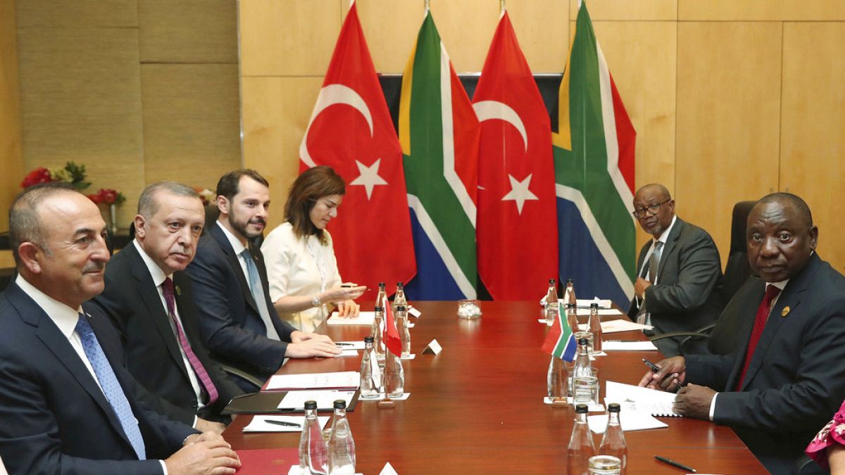 "Türkiye BRICS'e yöneldi: Dışişleri Bakanlığı 'bu konuda bilgi paylaşmadıklarını' söyledi