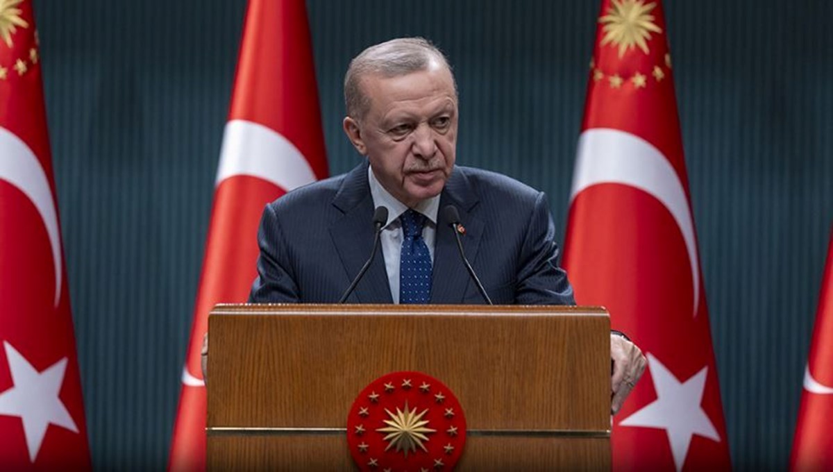 Memur maaşları ve emekli maaşlarına daha fazla zam gelmesini bekleyenlerin gözü kabinenin kararlarında: Kabine ne zaman toplanacak? Emeklilere ve kamu çalışanlarına sosyal yardım kotası verilecek mi? - görsel 4