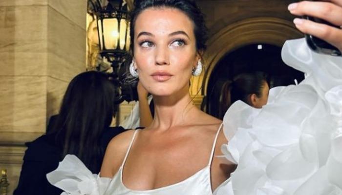 Londra pozlarını ardı ardına paylaştı! Pınar Deniz hayranlıkla karşılandı