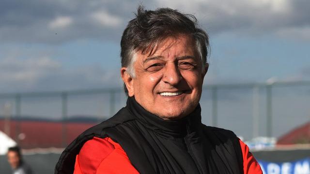 Yılmaz Vural geri dönüyor! Efsane hoca 1. Lig'de imza aşamasında!