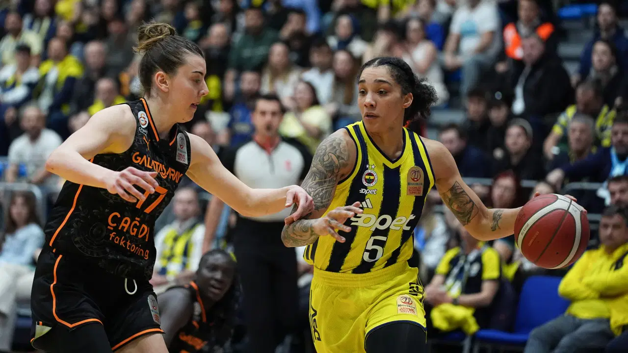 Galatasaray, Çağdaş Faktoring'i yendi: Fenerbahçe Opet şampiyonluğa bir adım daha yaklaşmış durumda!