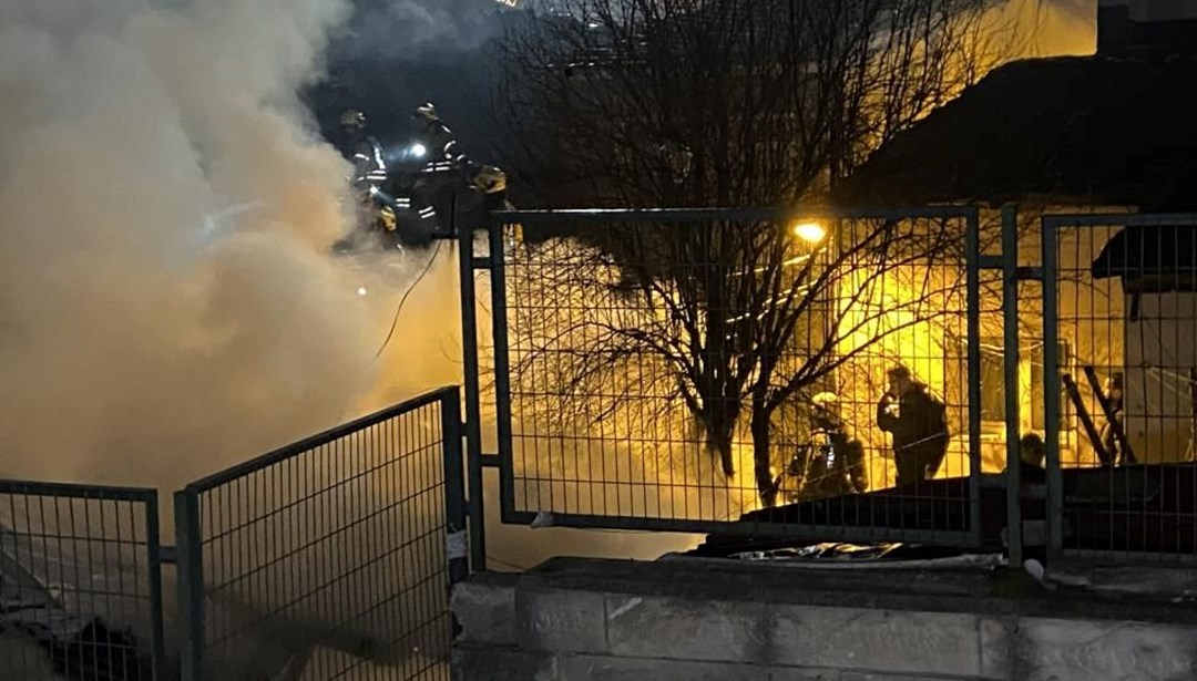 Beyoğlu'nda yangın paniği
