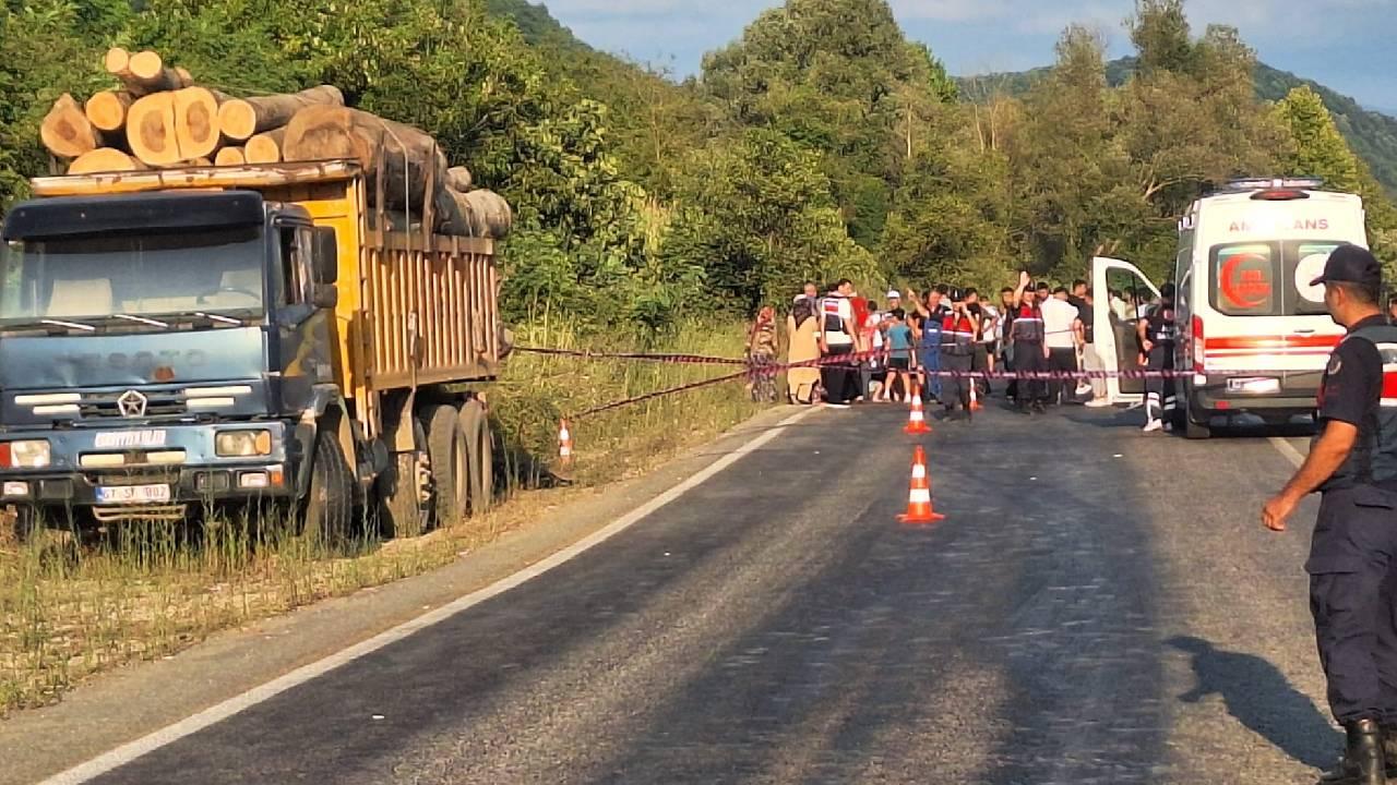Zonguldak'ta kamyonun çarptığı elektrikli bisikletçi hayatını kaybetti