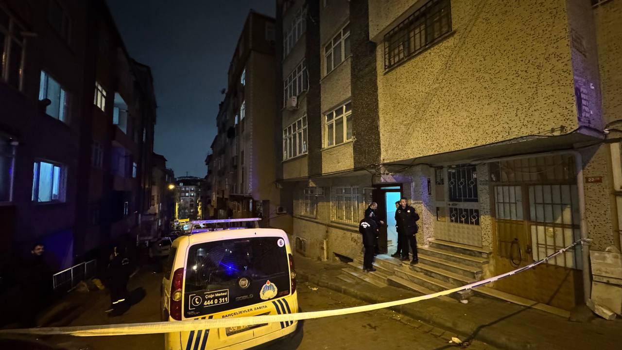 İstanbul sütunlarındaki çatlaklardan oluşan bina boşaltıldı