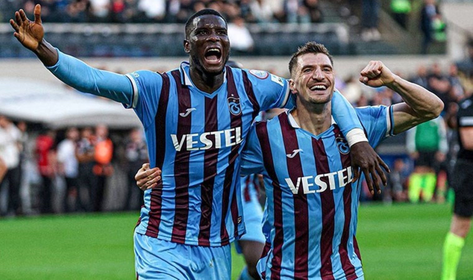 Başakşehir'i mağlup ederek şampiyonluğu 3. sırada tamamladı: Trabzon tek golle