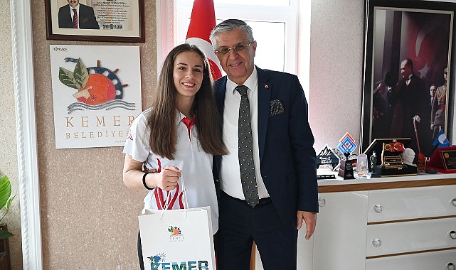 Muay Thai ve kickboksçu Belediye Başkanı Topaloğlu'na ziyaret - SPORT