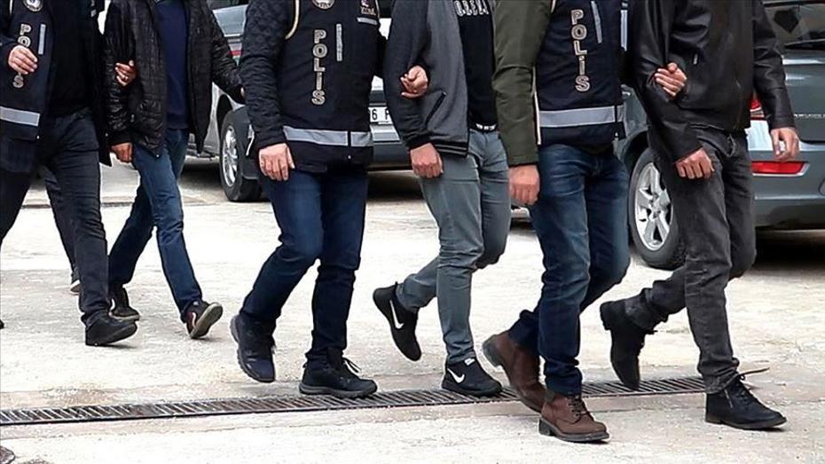 İzmir'deki yolsuzluk soruşturmasında yeni gelişme. Veli Ağbaba'nın ağabeyi dahil iki kişi gözaltında