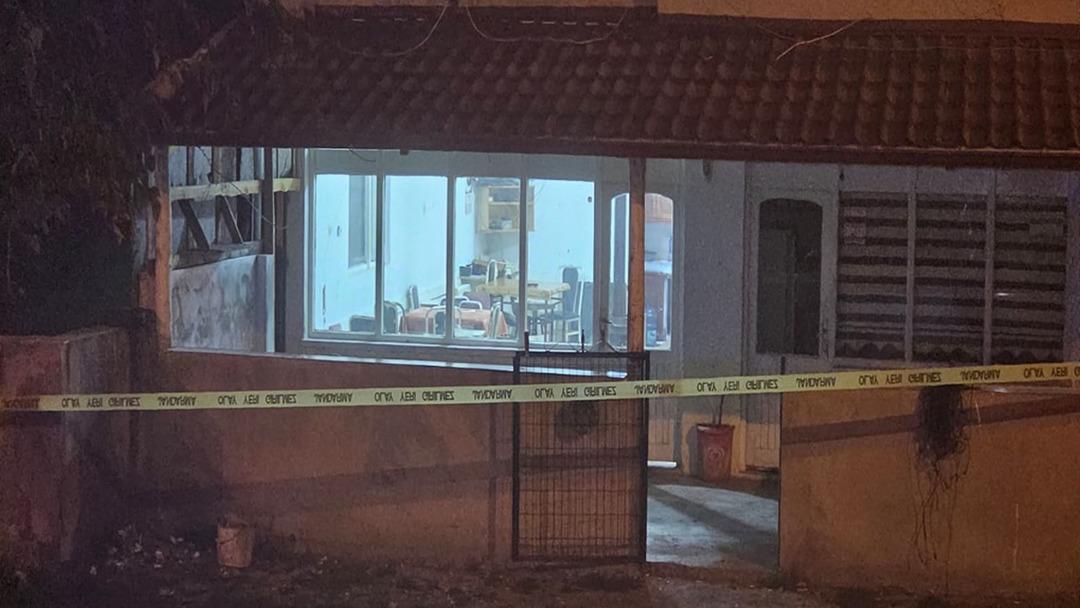 Bara giren emekli polis korku saçtı: 2 ölü, 2 yaralı.