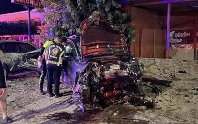 Bursa'da Feci Kaza: İki Otomobil Çarpıştı, İki Kişi Hayatını Kaybetti, İki Kişi Yaralandı
