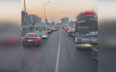 Diyarbakır’da Örnek Davranış: İtfaiyeye Fermuar Yöntemiyle Yol Açtılar