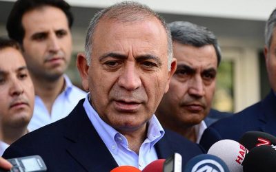 CHP İstanbul İl Kongresi'nde Tedbir Kararı Kaldırıldı ve Gürsel Tekin'in Görevi Sona Erdi